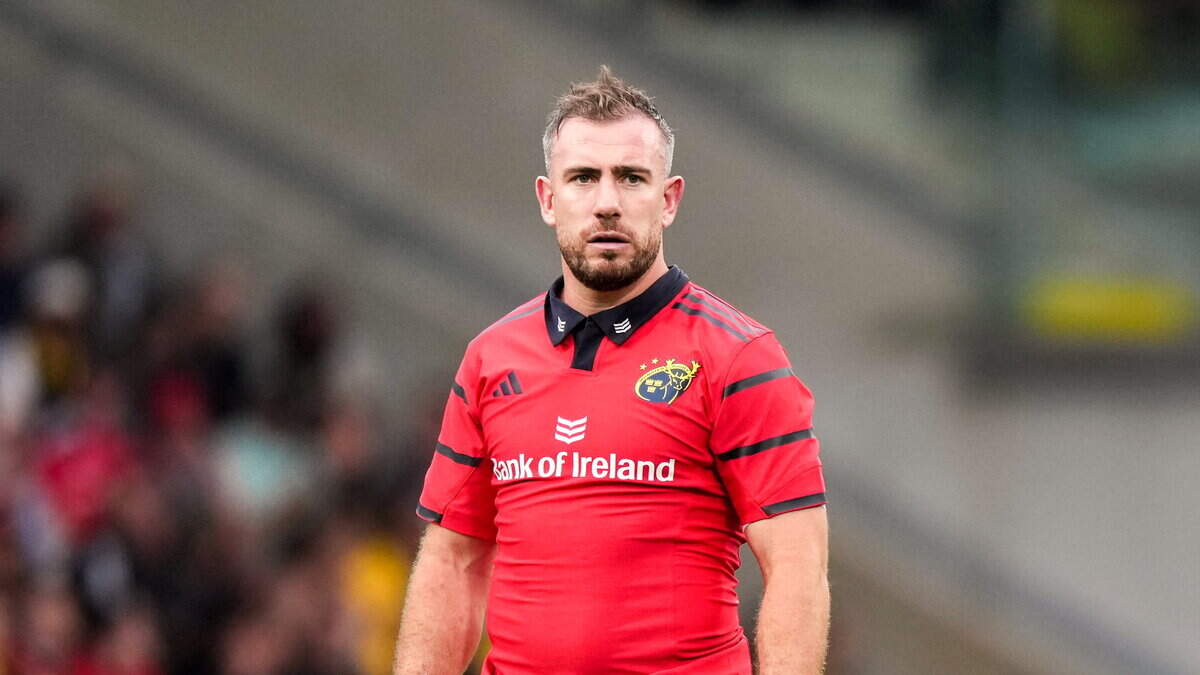 Munster’s out-half crisis deepens as JJ Hanrahan and Tom Wood join lengthy injury list