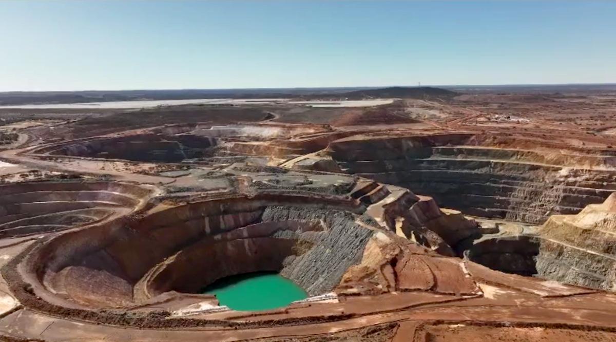 NRW bags extra $313m in mining and civil works with Ramelius Resources and Main Road.