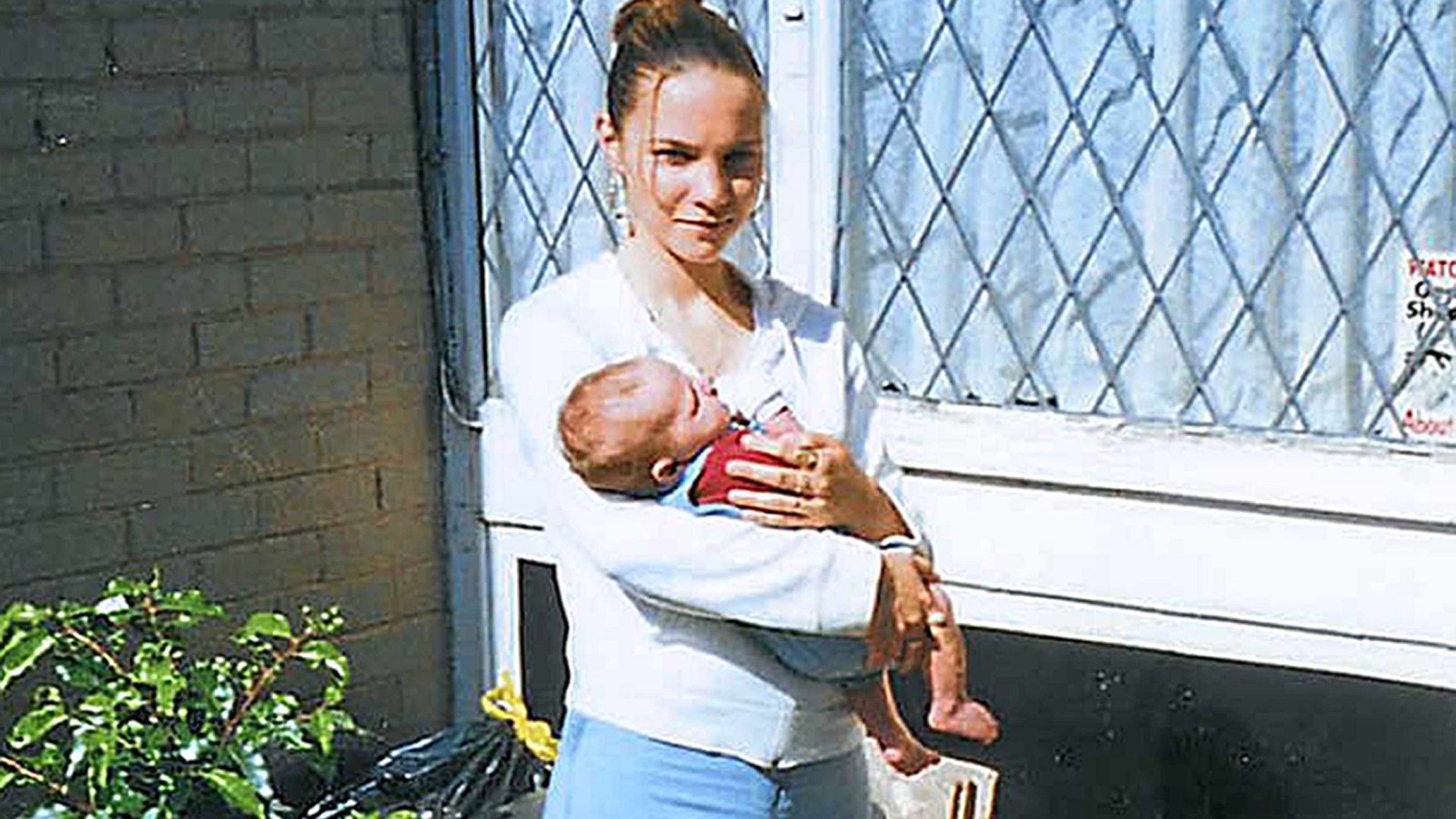 Natalie, 17, said she was ‘popping to the shop’ & never came home – 20yrs on her dad has issued a final plea for answers