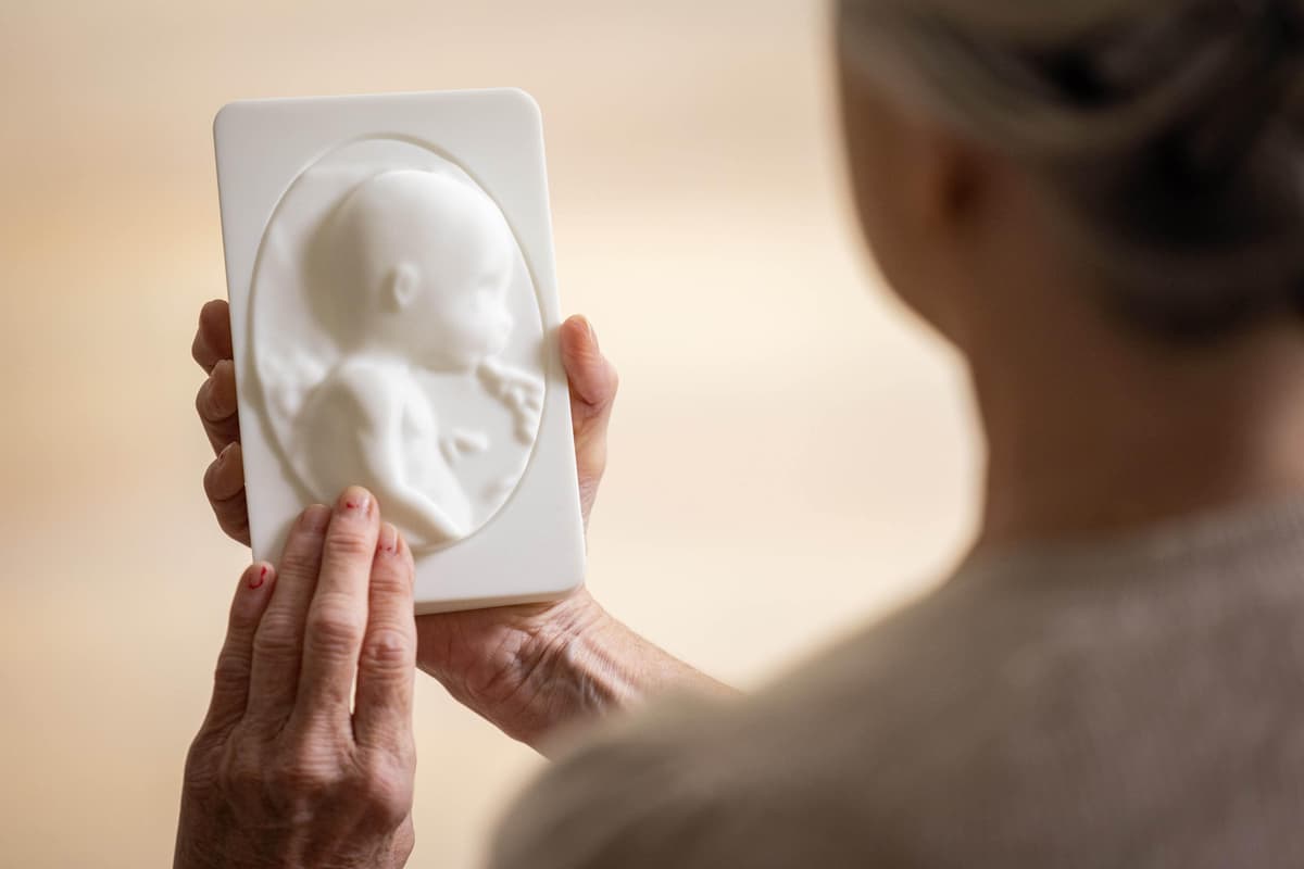 New pilot to turn ultrasounds into 3D-printed moulds for parents with sight loss