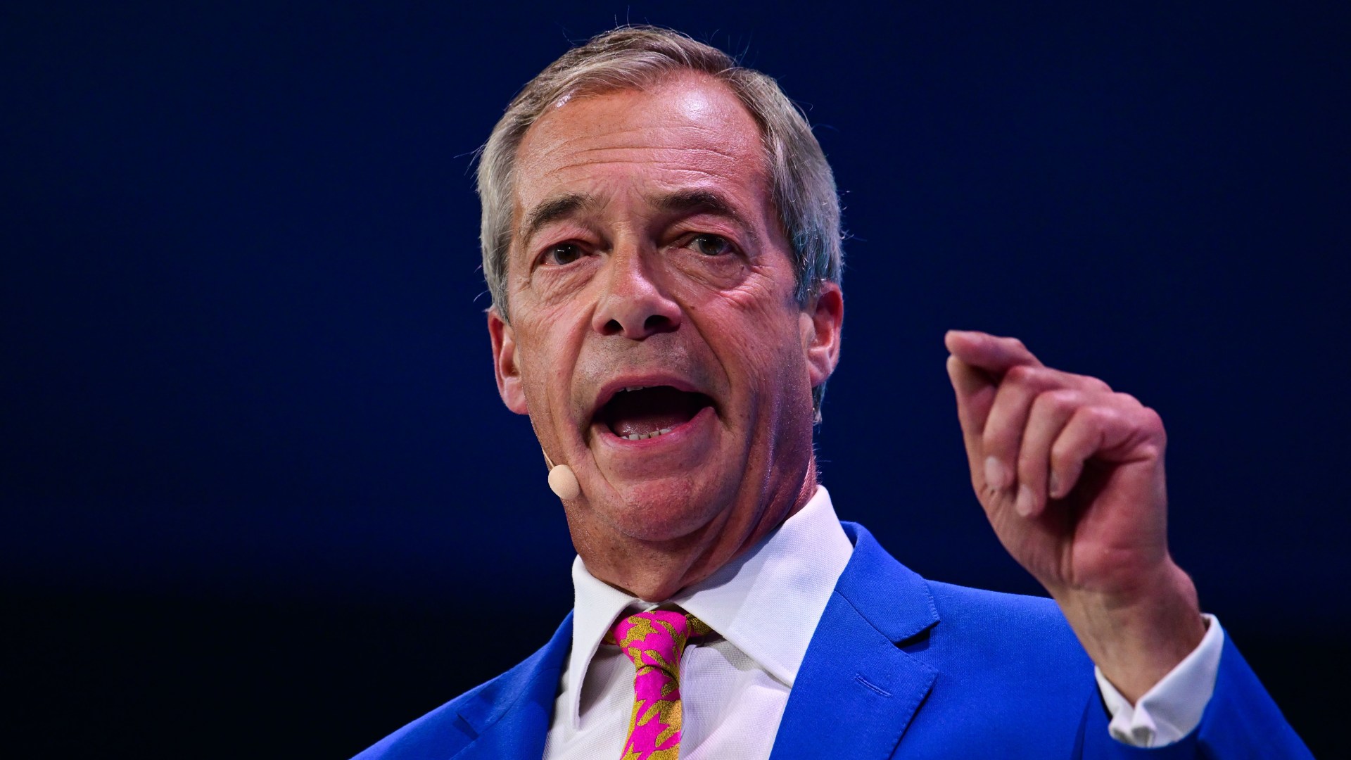 Nigel Farage claims donations row is result of ‘hard-Left smear campaign’ as hecklers cause chaos at conference speech