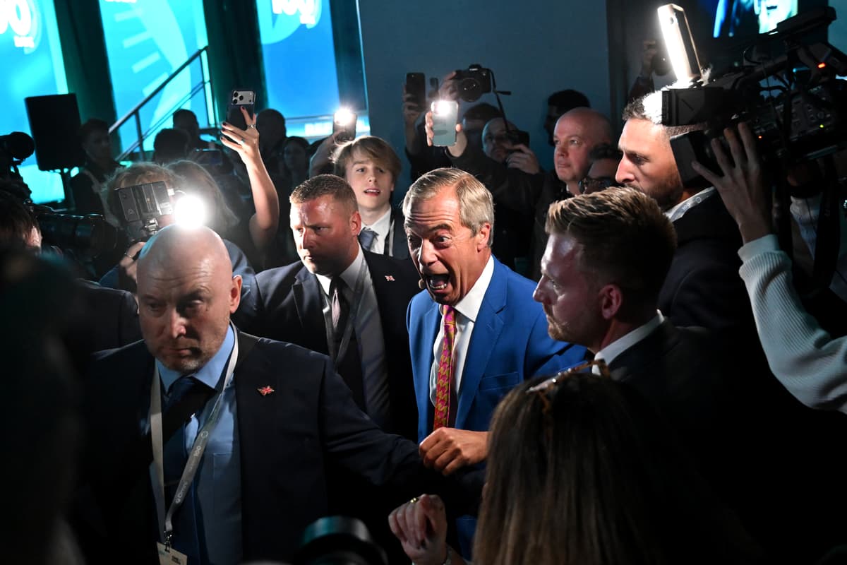 Nigel Farage's Reform conference speech disrupted by protesters after security scare