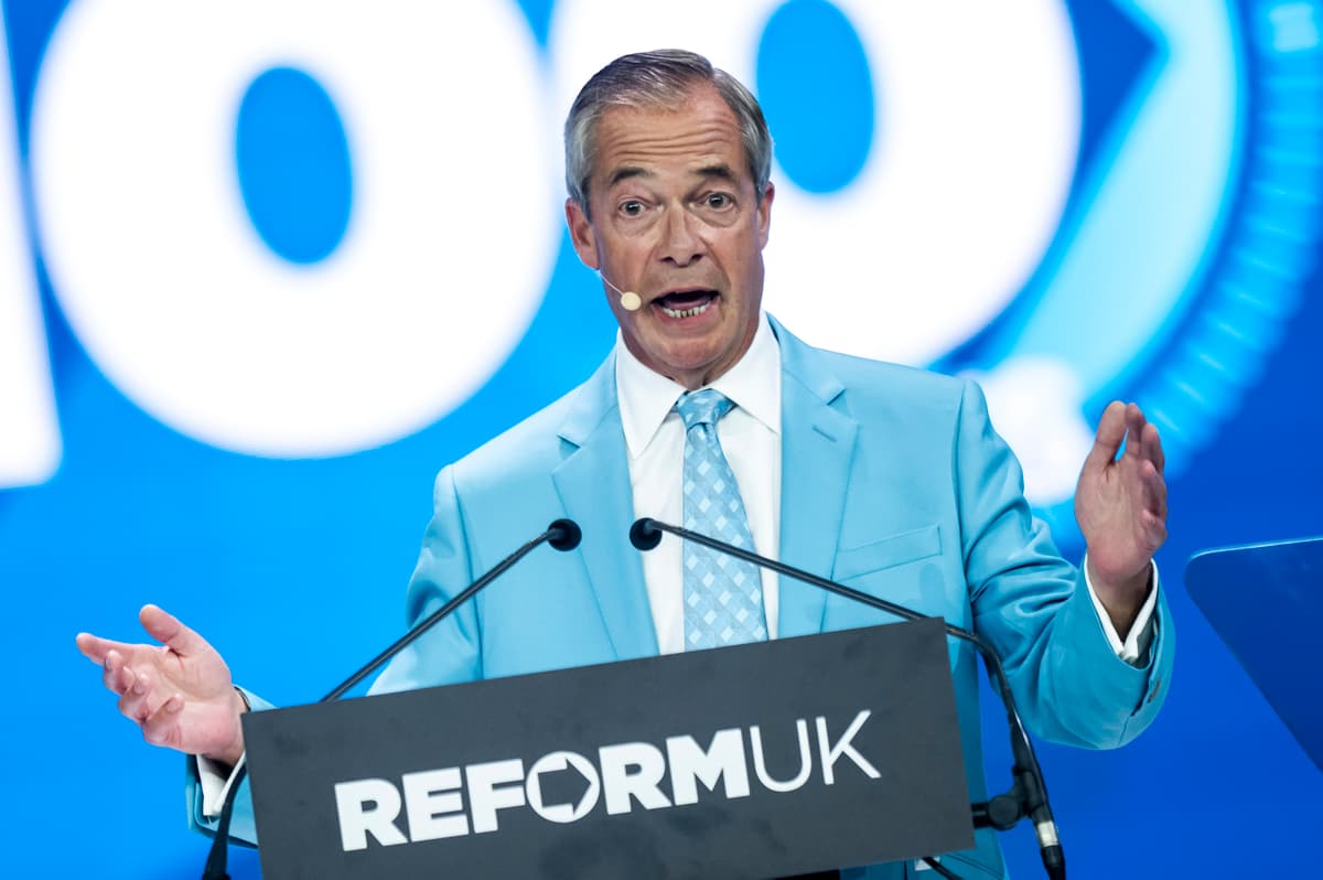 Nigel Farage's Reform in crisis as Met Police launch probe into donations