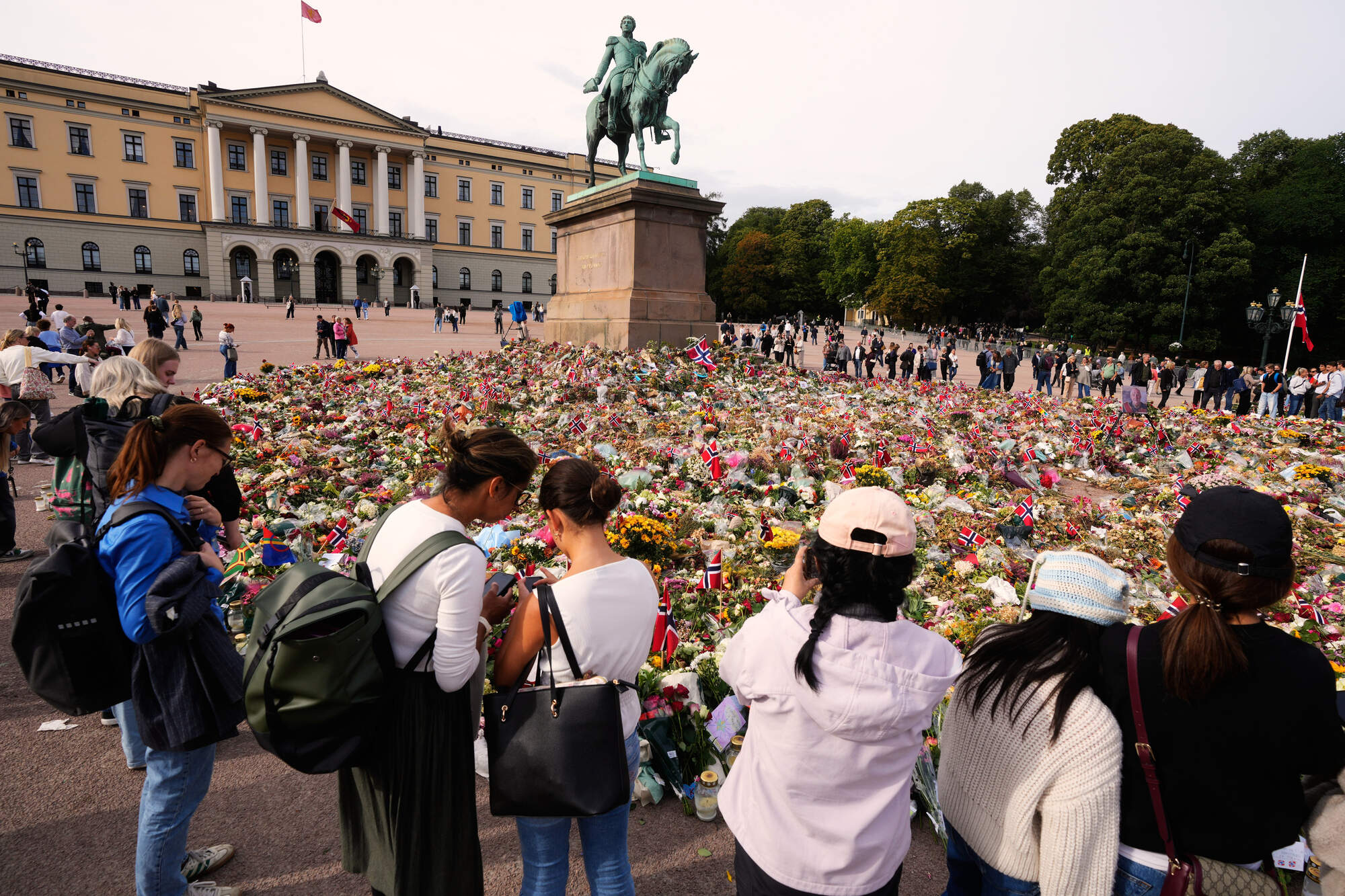 Norway's King Harald will be laid to rest today in a series of ceremonies