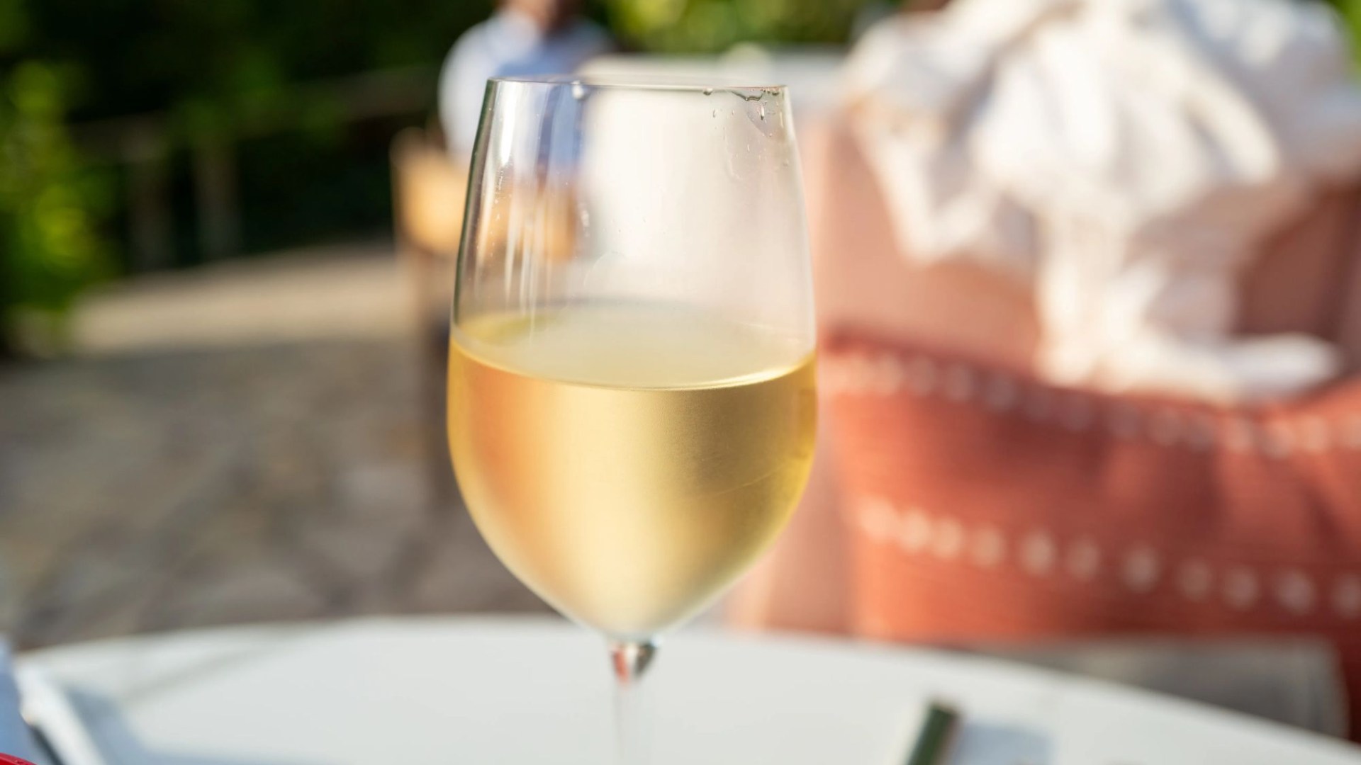 Nostalgic affordable wine from the 70s makes HUGE UK comeback just in time for Christmas