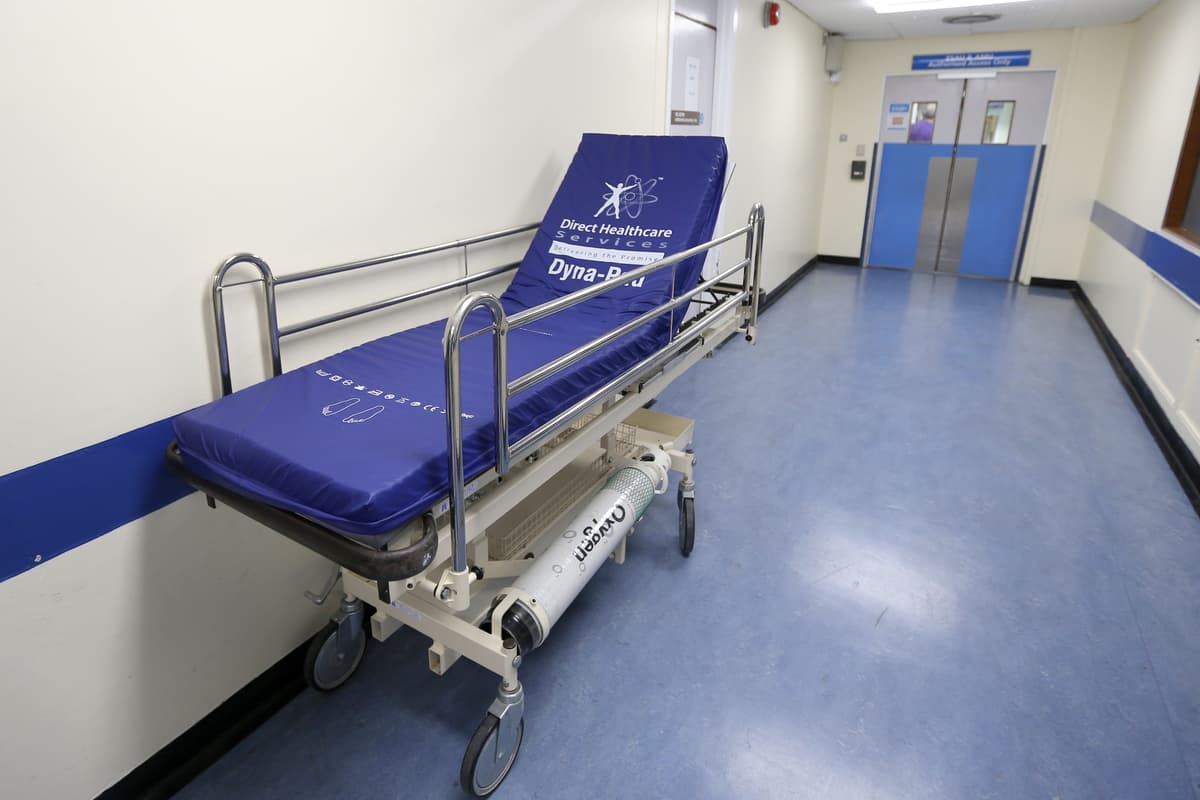 Nurses giving end-of-life care in corridors amid staffing issues, poll finds