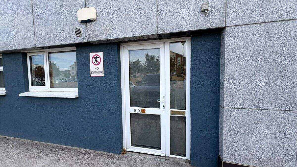 Office space in busy Wicklow shopping centre available for €700 monthly