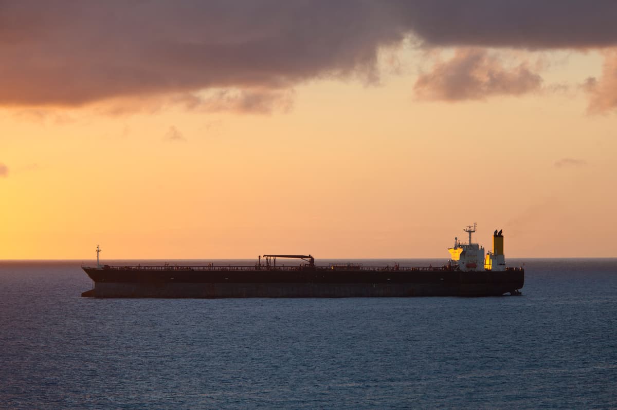 Oil prices surpass 100 dollars a barrel after US strikes on Iranian tankers
