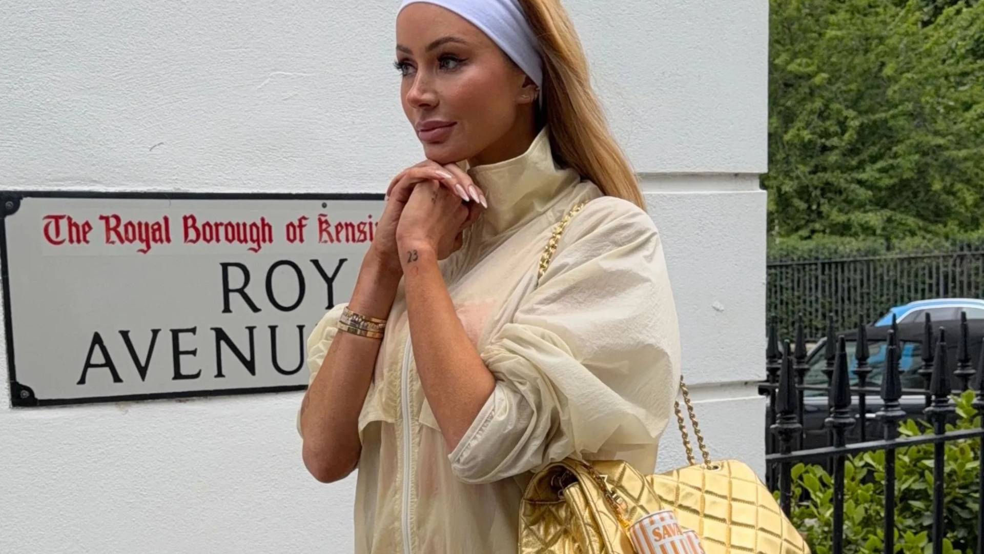 Olivia Attwood hides her left hand amid rumours Pete Wicks romance is getting VERY serious – as she poses in hotpants