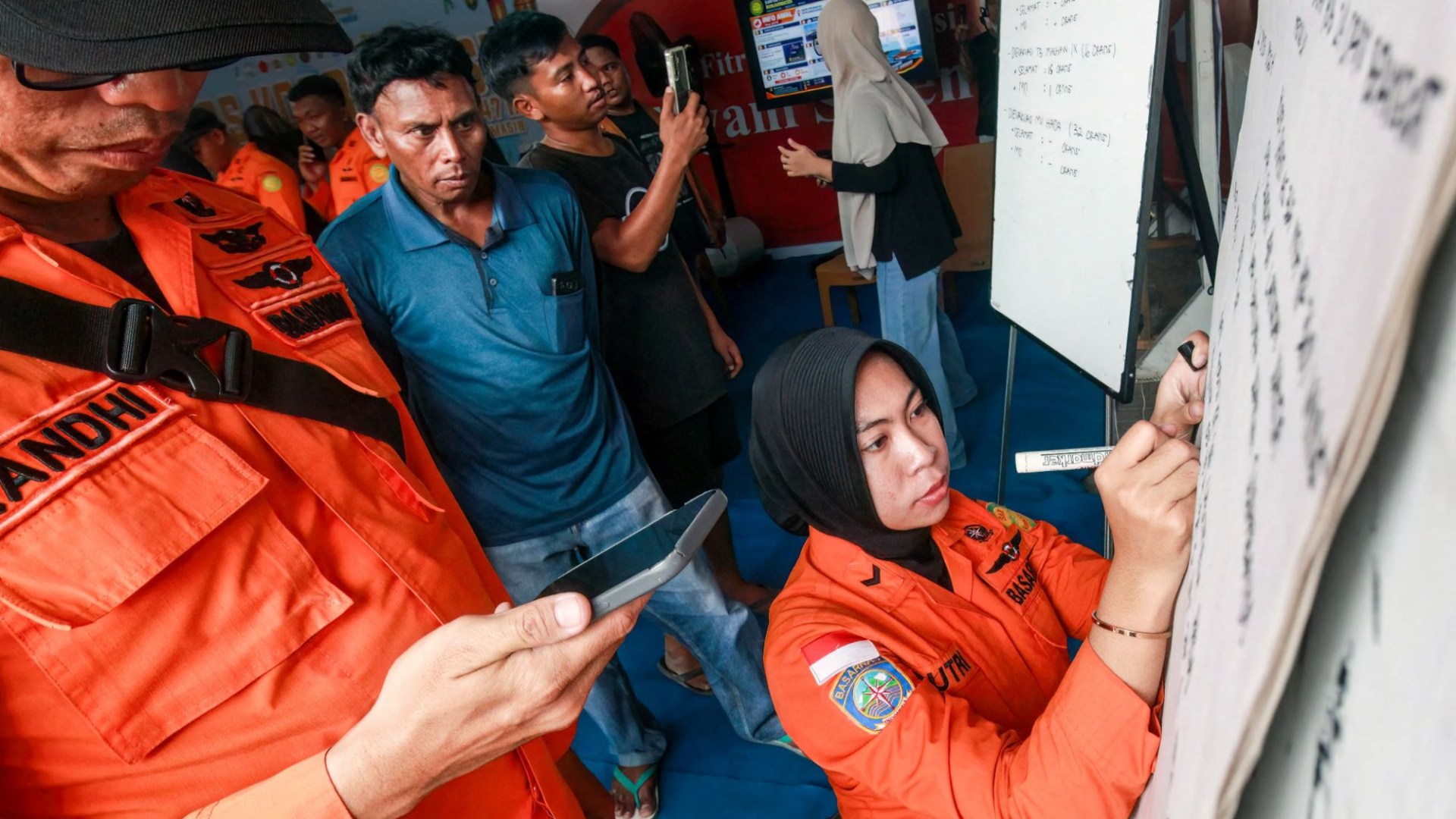 One dead and 140 missing after passenger ferry hits bad weather as urgent search & rescue launched in Indonesia