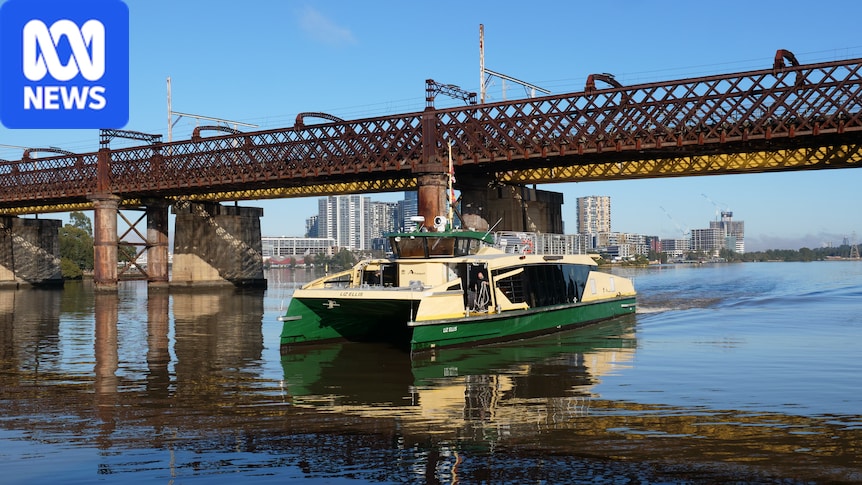 Opal readers turned off on Sydney Ferries amid industrial action