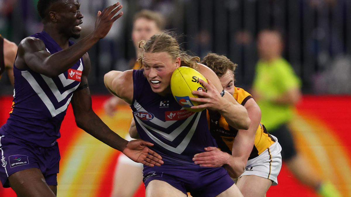 Paul Hasleby: The tactical switch Fremantle Dockers should consider for must-win semifinal against Geelong