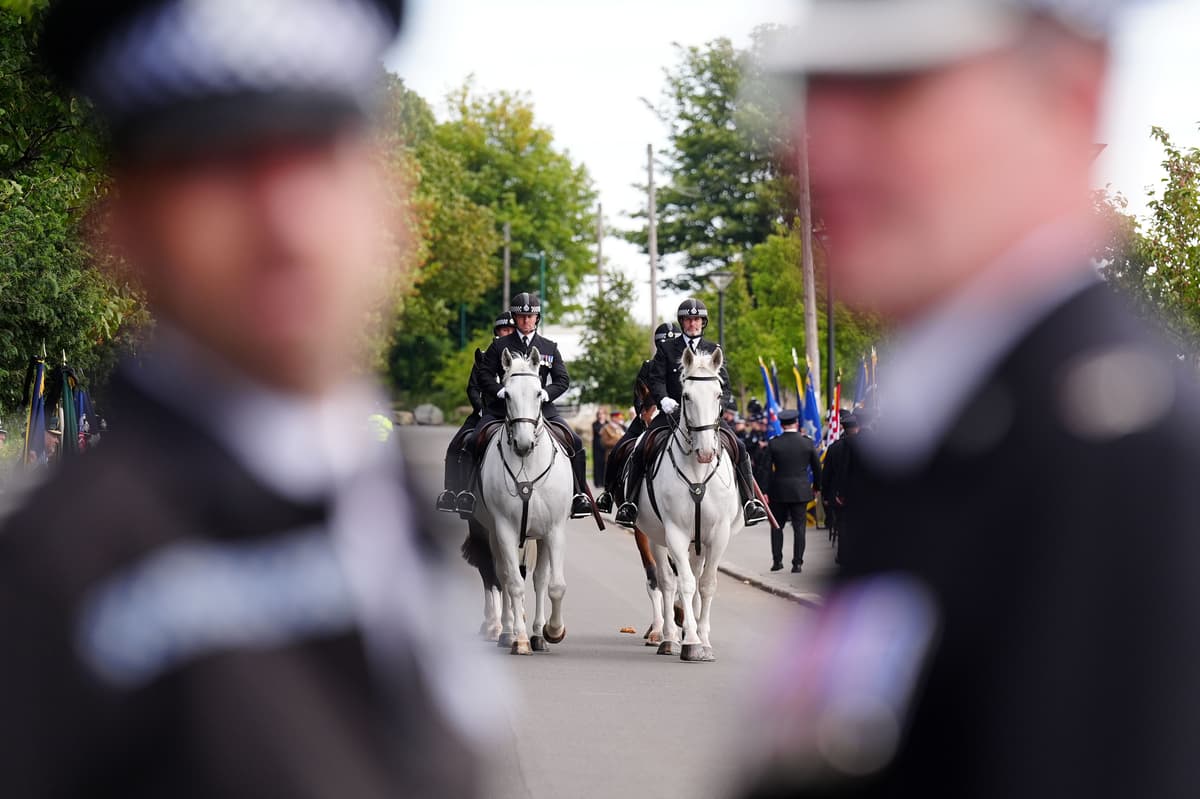 Police and Army veterans gather for A66 crash officer’s funeral