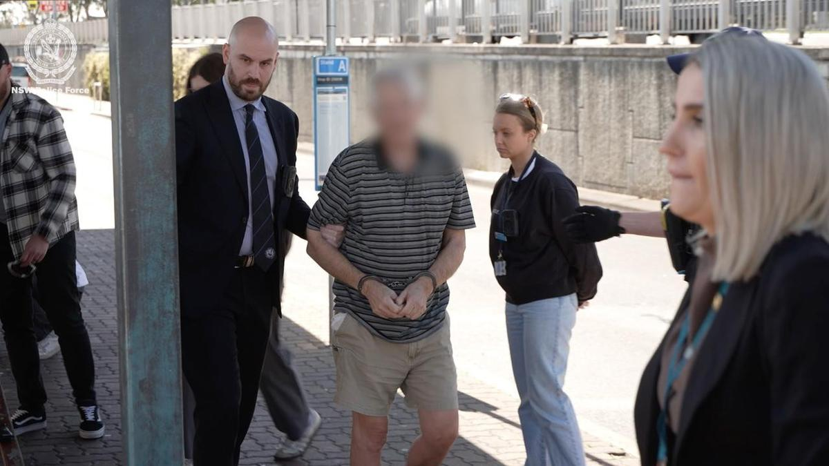 Police swoop on men accused of grooming children online
