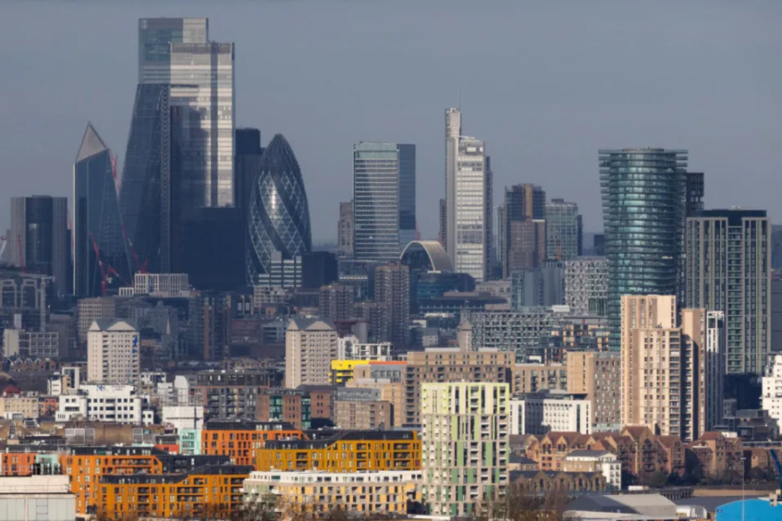 Private sector wage growth at lowest level in nearly six years