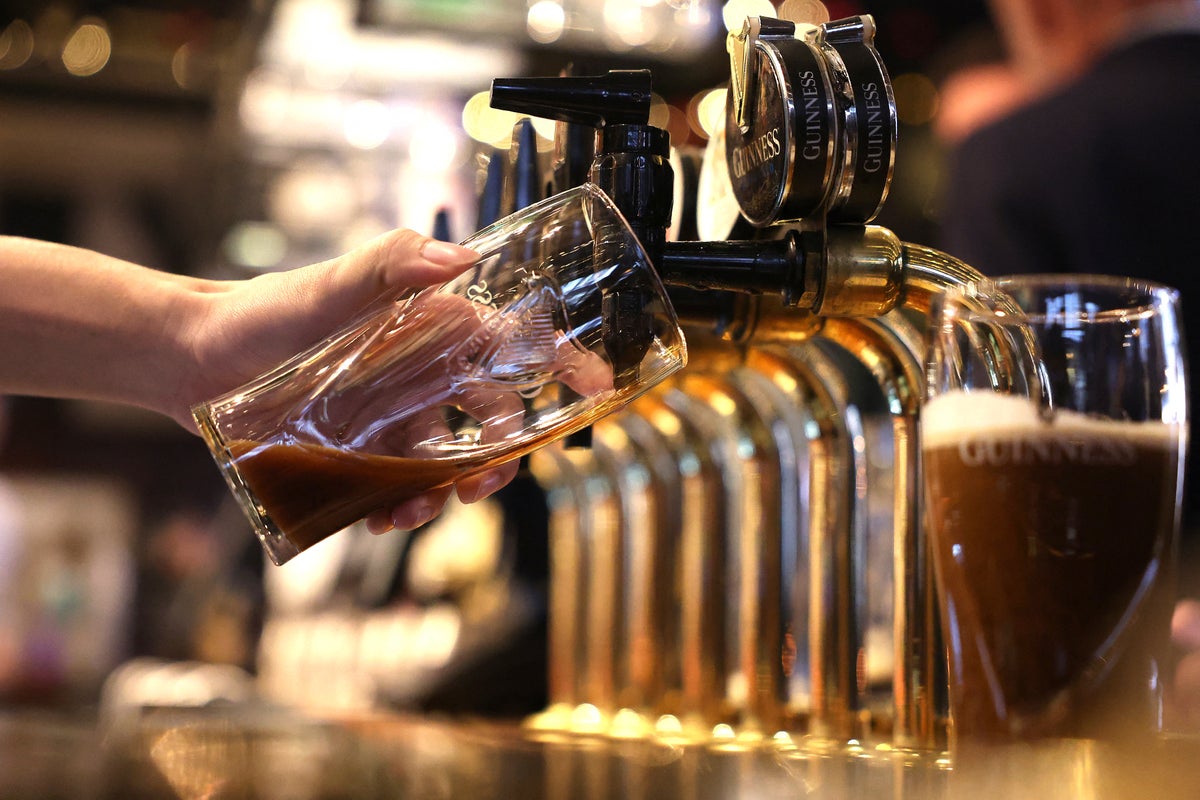 Pubs and restaurants say they are losing business due to weight-loss drugs