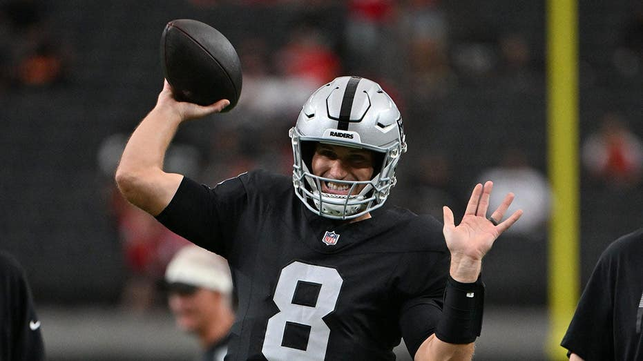 Raiders favored at -3 over Miami Dolphins as Malik Willis and Kirk Cousins face off in NFL week one