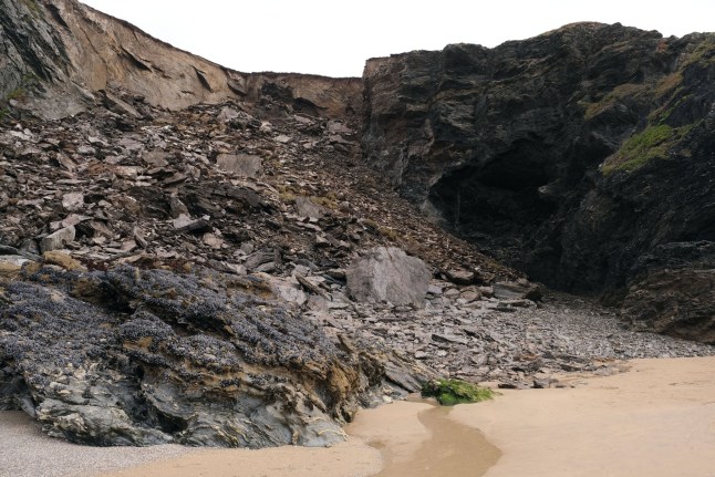 Rainbow-coloured ‘forgotten’ Poldark sea cave lost forever in cliff fall