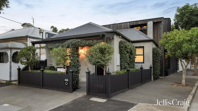 Renovated Port Melbourne house sells for less than five years ago after passing in at auction