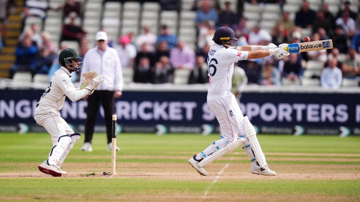 Root steers England to sweep of Pakistan