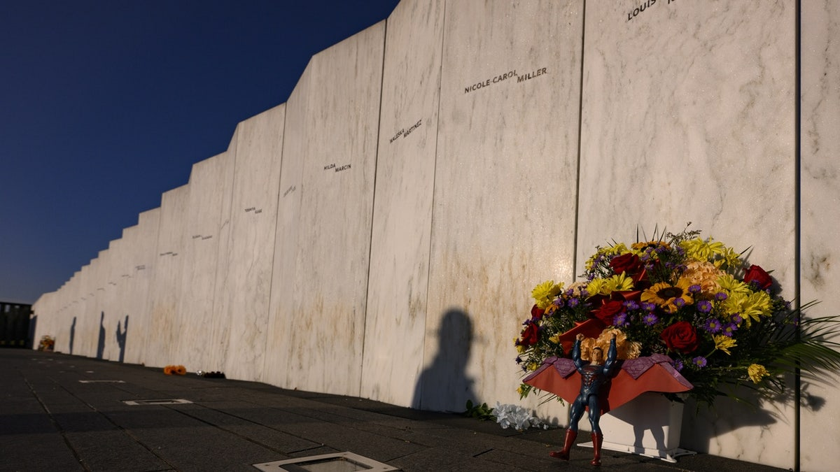 SEN McCORMICK: The heroic passengers of Flight 93 showed America how to stand united