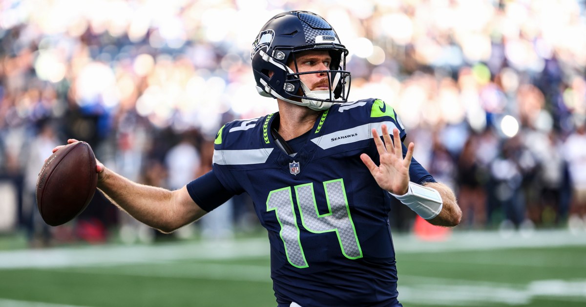 Seahawks quarterback Sam Darnold ruled out vs. Patriots with hip injury