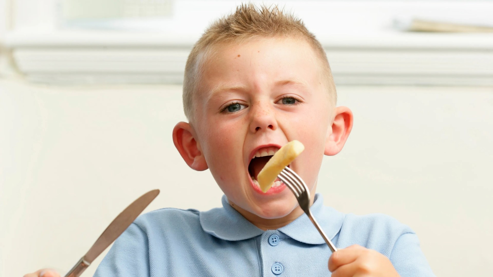 Should fried food and Coco Puffs be off the menu at schools? Two parents go head-to-head
