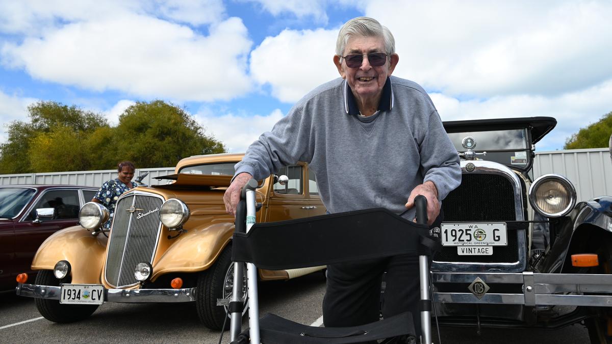Special visit from Veteran and Classic Car Club for Father’s Day revs up memories for aged-care residents
