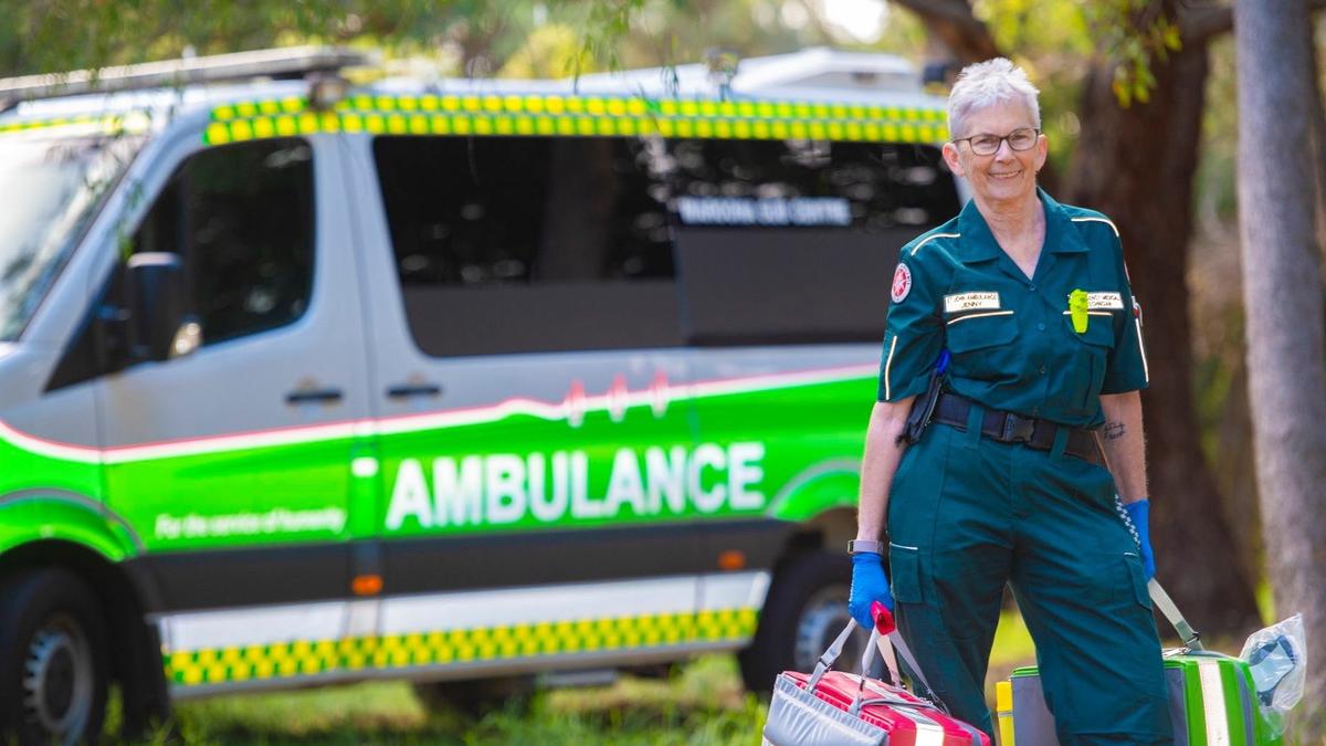 St John WA Waroona volunteer hangs up uniform after 15 years of service