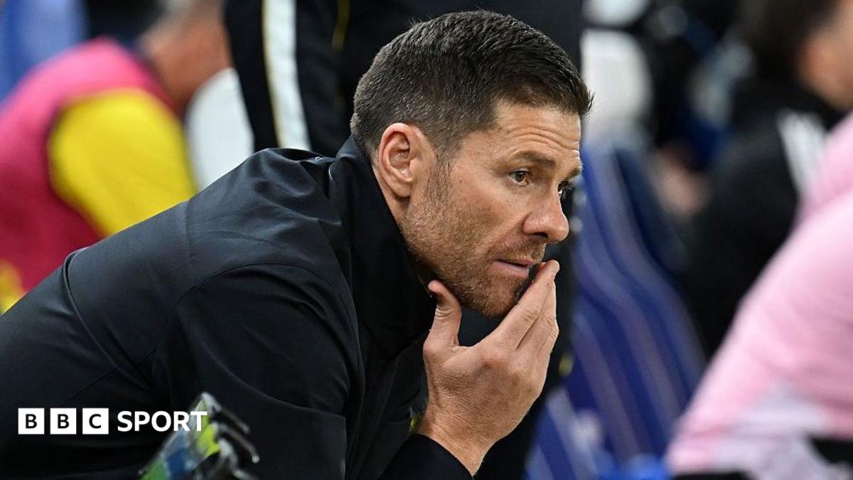 Star subs rescue Chelsea as Alonso 'takes blame'