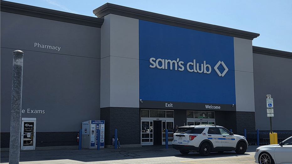 Stray bullet from nearby lounge fight kills Frito-Lay worker inside Sam's Club