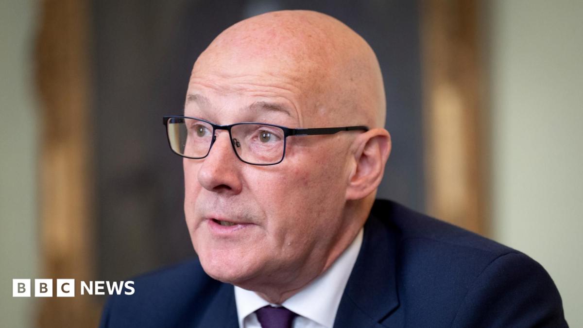 Swinney to cut number of health boards in efficiency drive