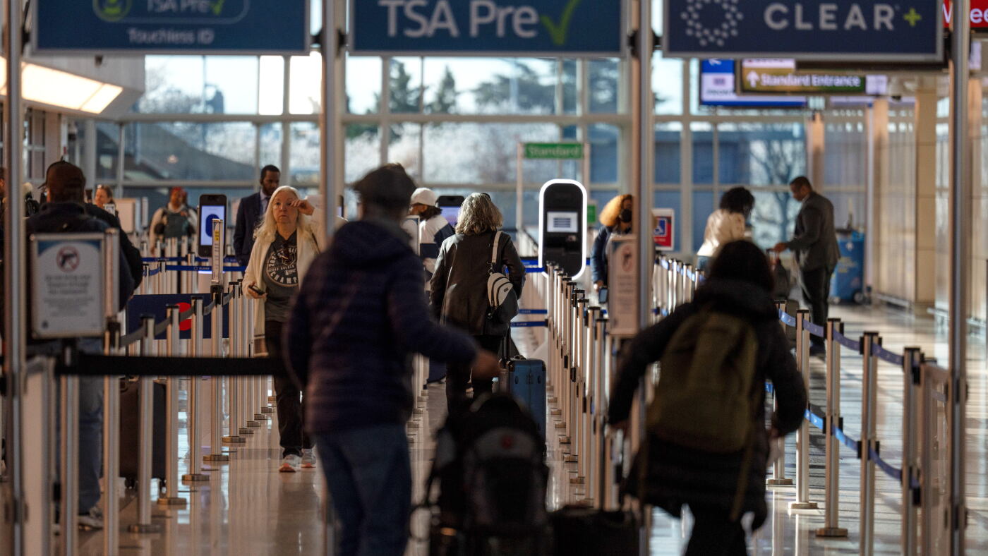 TSA brings back gate access for some people without plane tickets 25 years after 9/11