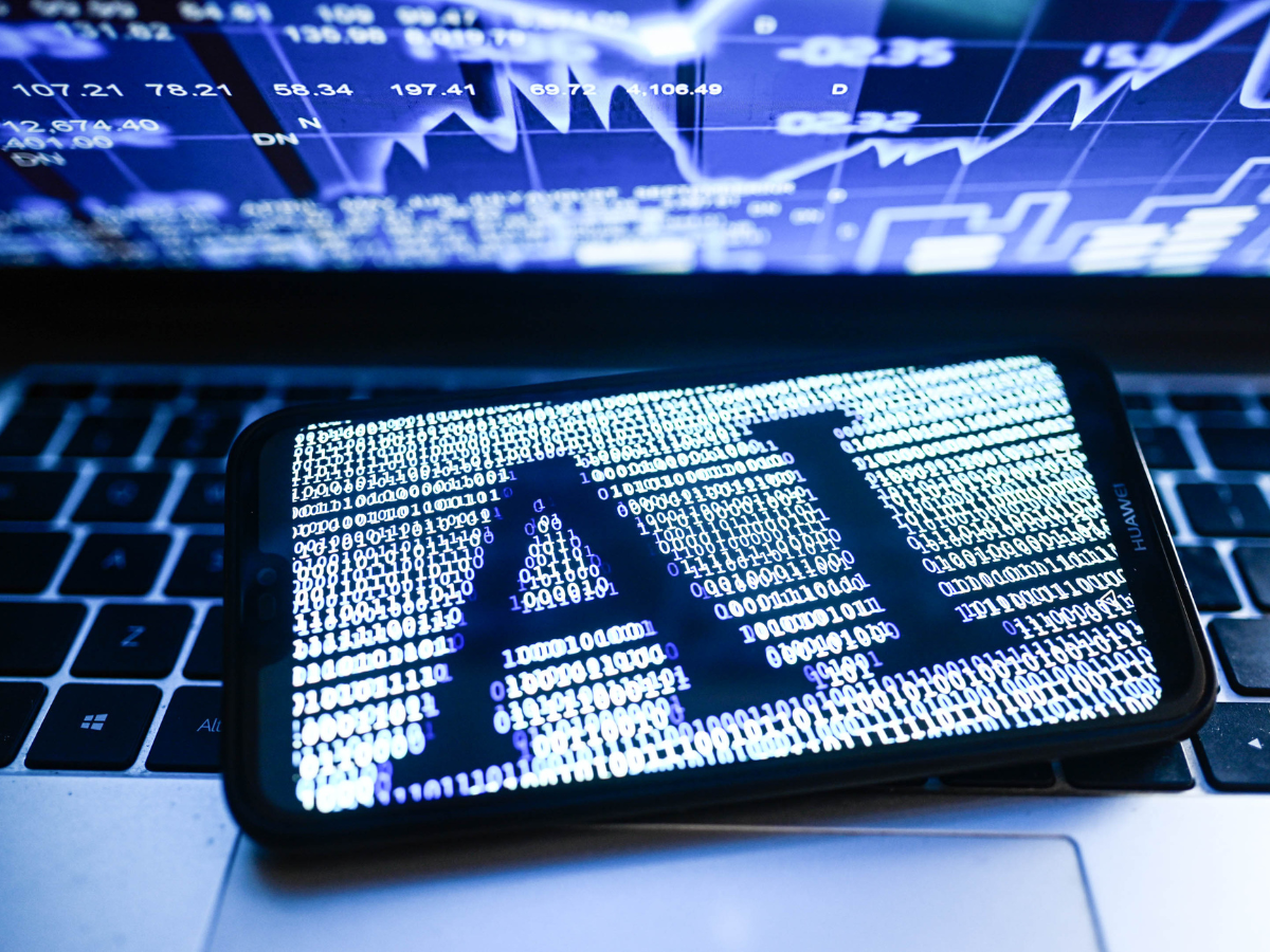 Tech leaders try to telegraph AI concerns without spooking investors