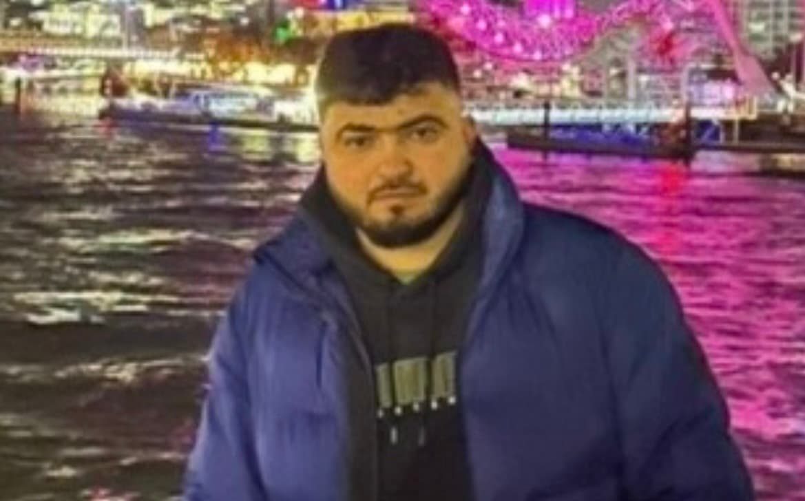 Teenager 'travelled 150 miles to kill alleged stalker in London'