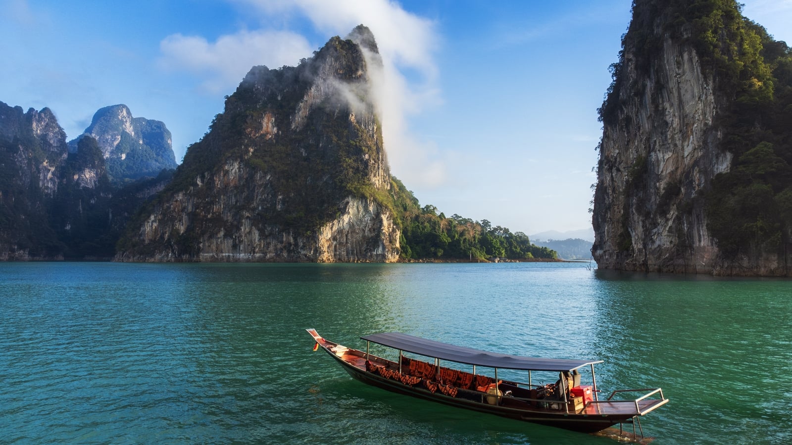Thailand shortens visa-free stays for dozens of nations