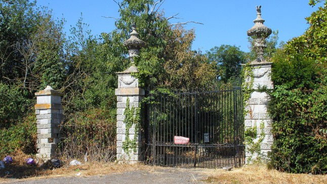 The abandoned mansion next to Heathrow Airport that was once home to a king