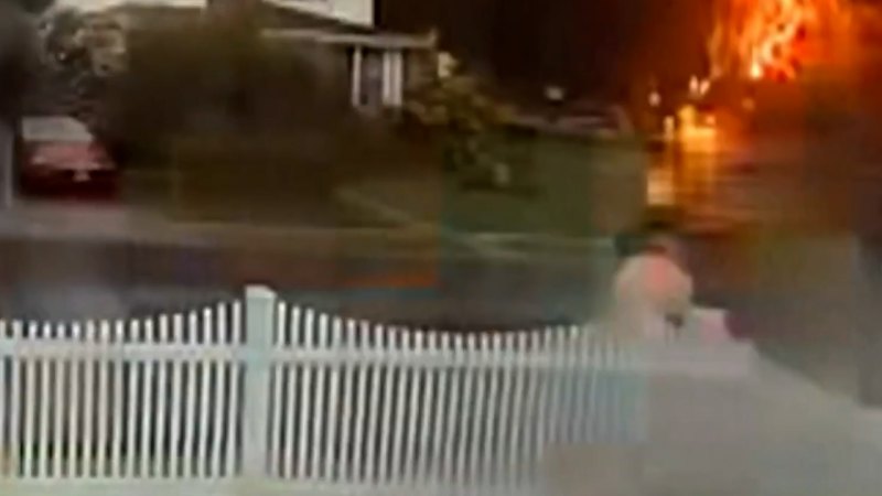 The moment a man is struck by lightning – then walks away unharmed