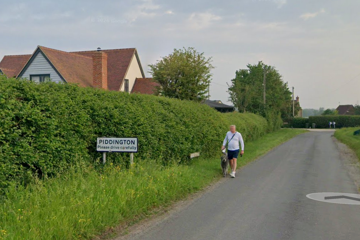 The tiny village of Piddington that could vote to leave the UK