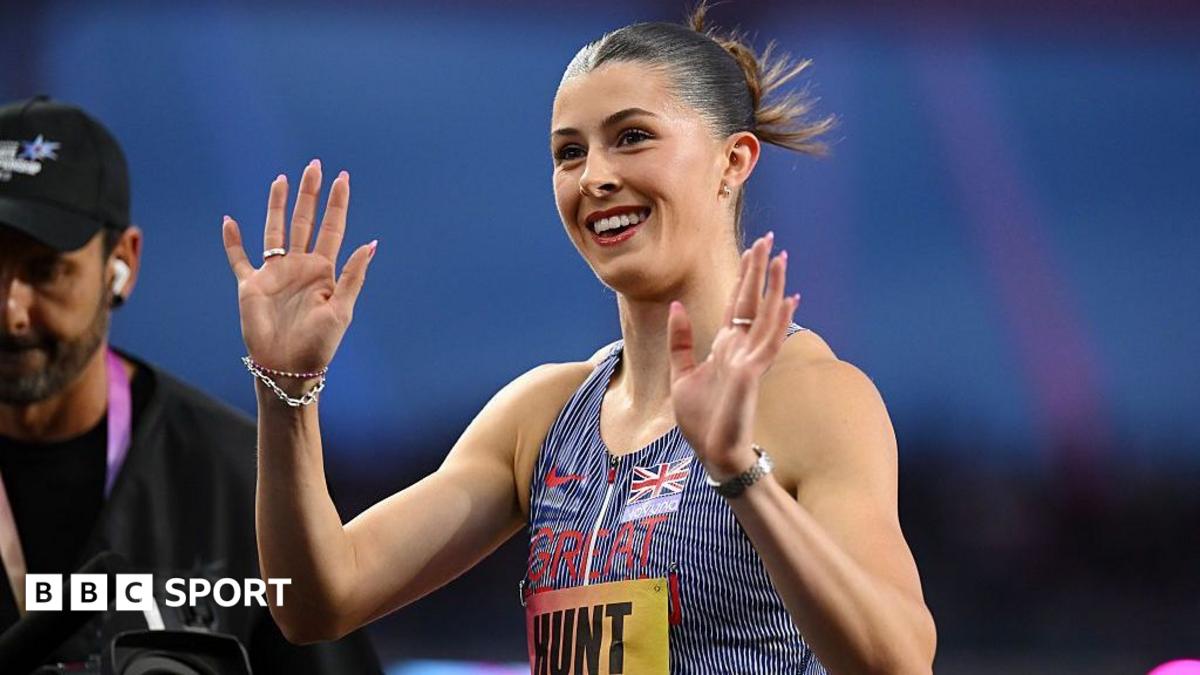 'This is what women in sport look like' - Hunt responds to Sweeney advert
