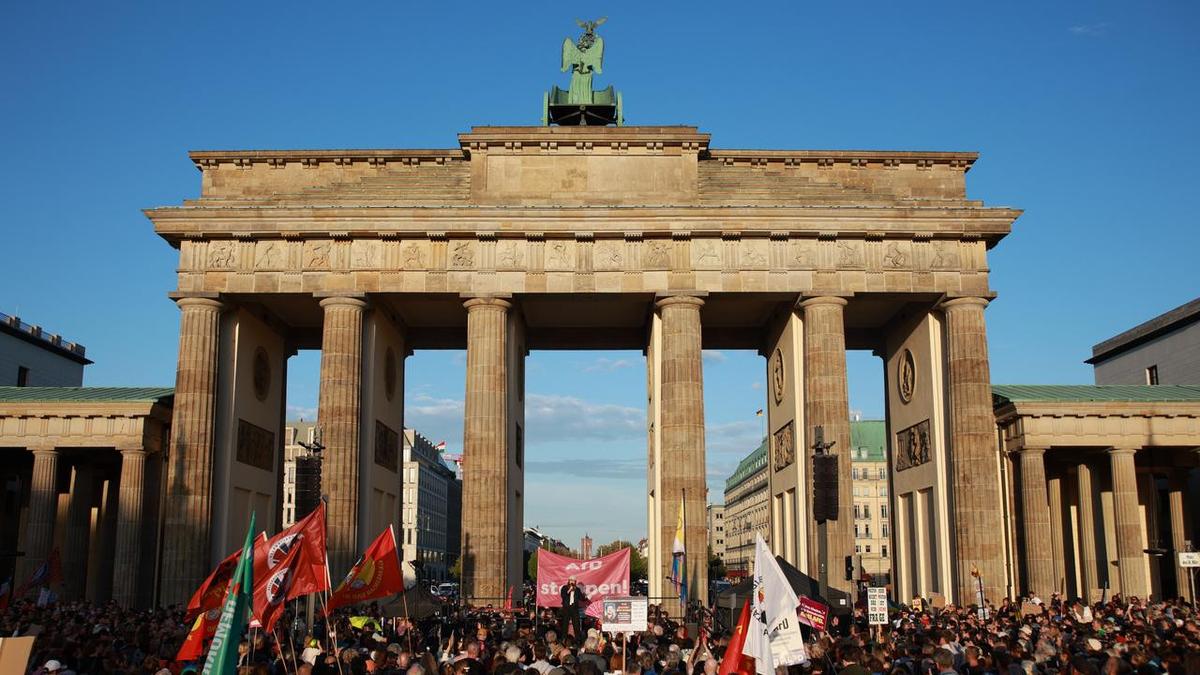 Thousands protest against AfD after Germany vote win