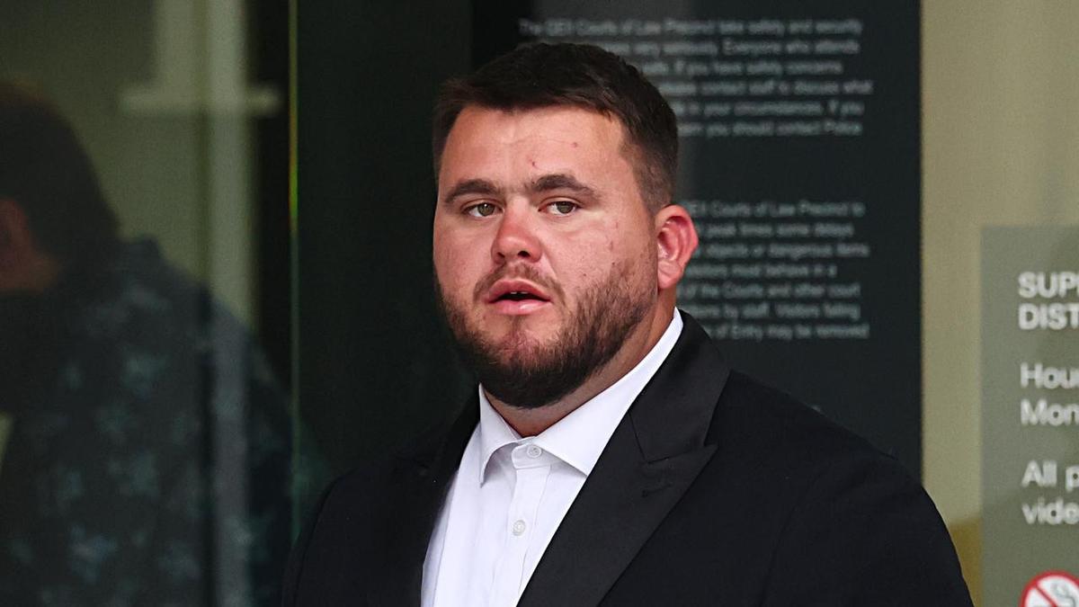 Trio plead guilty over fatal shooting at street brawl