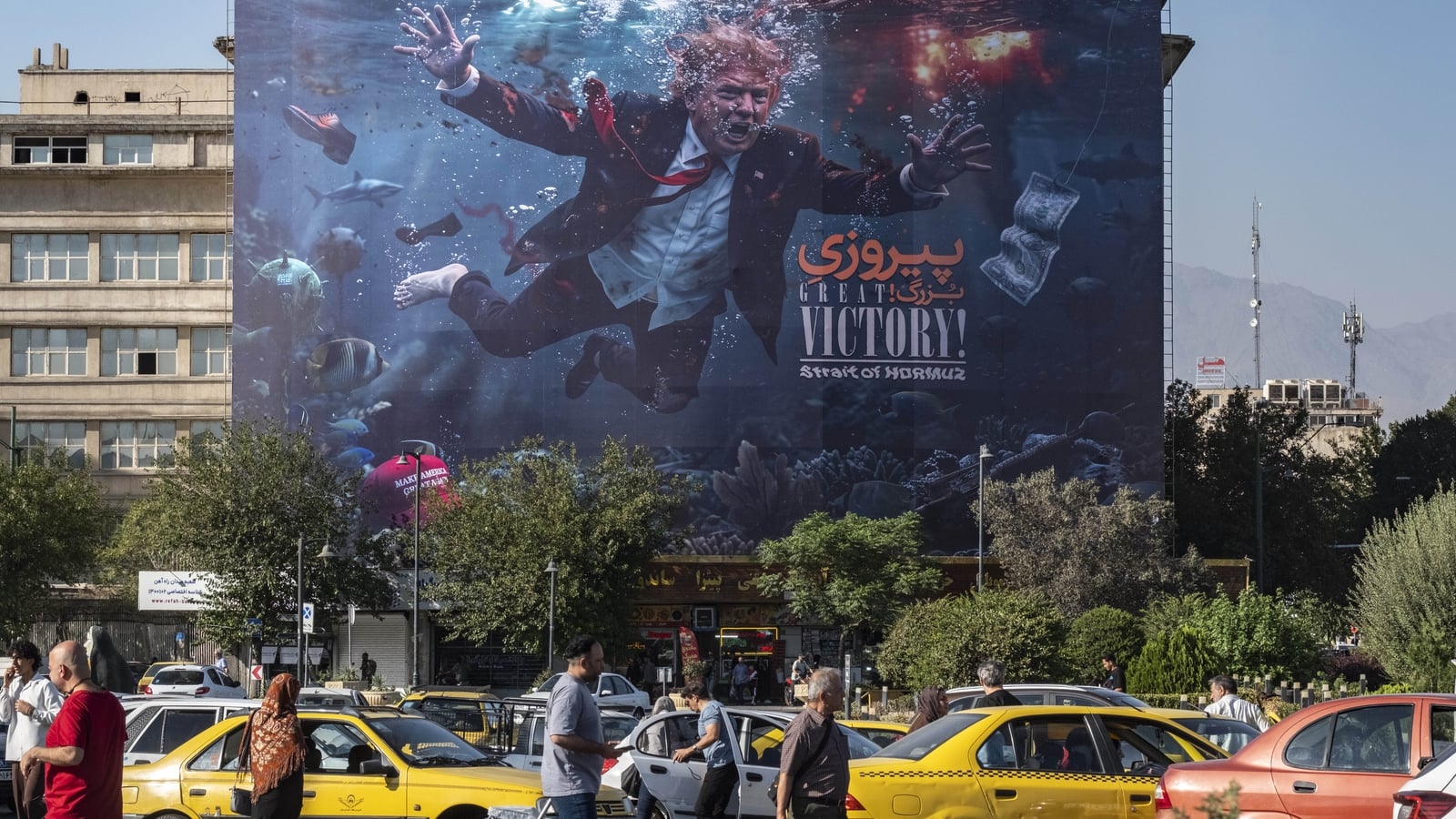 Trump aides seek 'quiet' in Iran war as elections loom