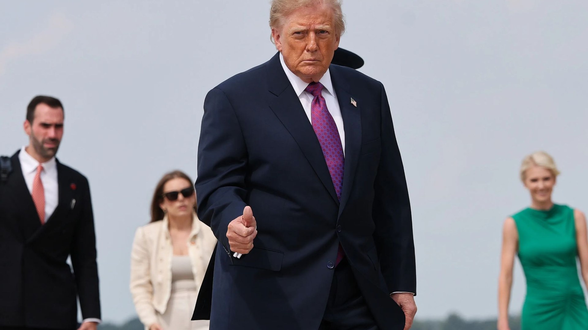 Trump considers renaming Strait of Hormuz after himself – claiming it now belongs to US