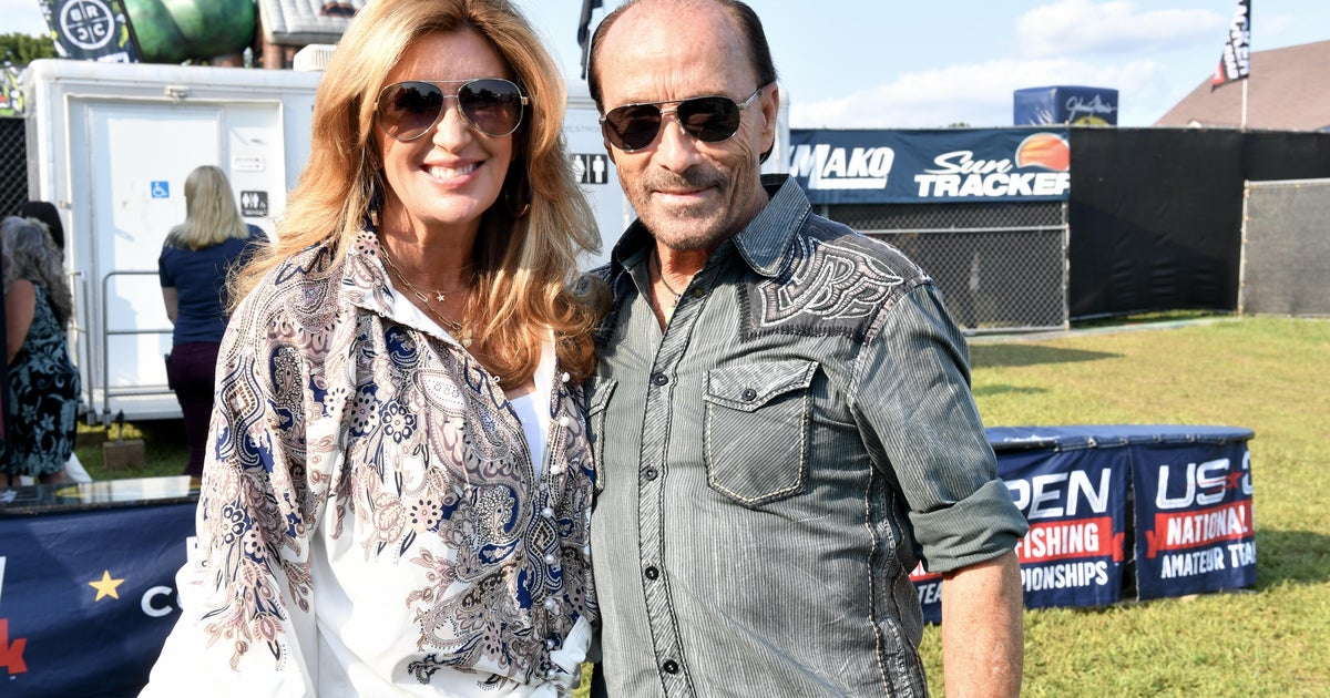 Trump nominates Lee Greenwood's wife to serve as ambassador to Barbados