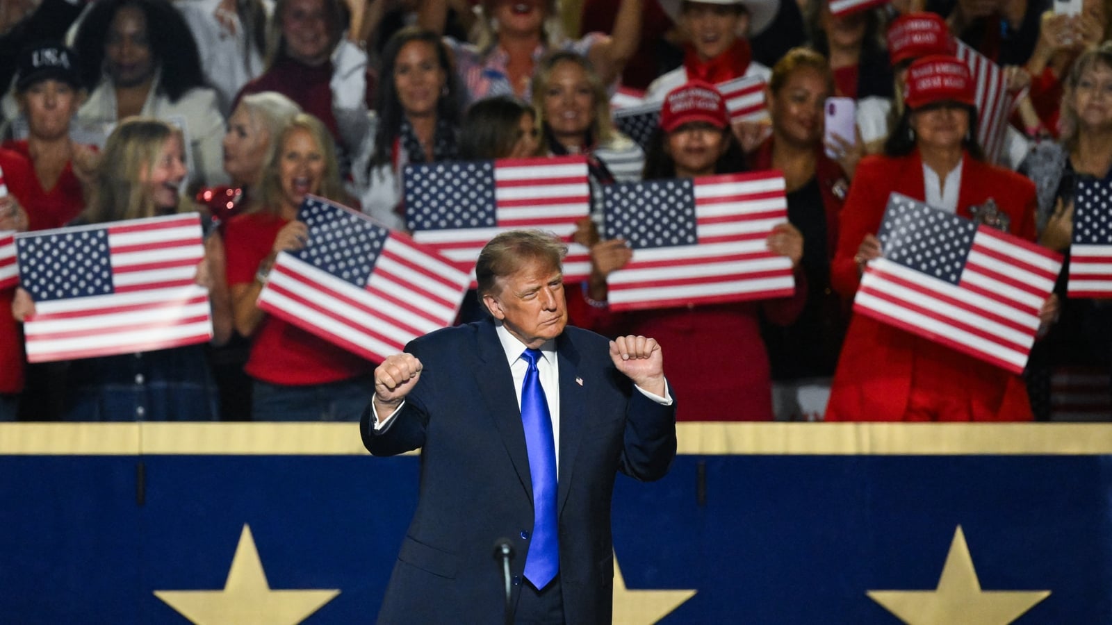 Trump offers Americans $5,000 if Republicans win Congress