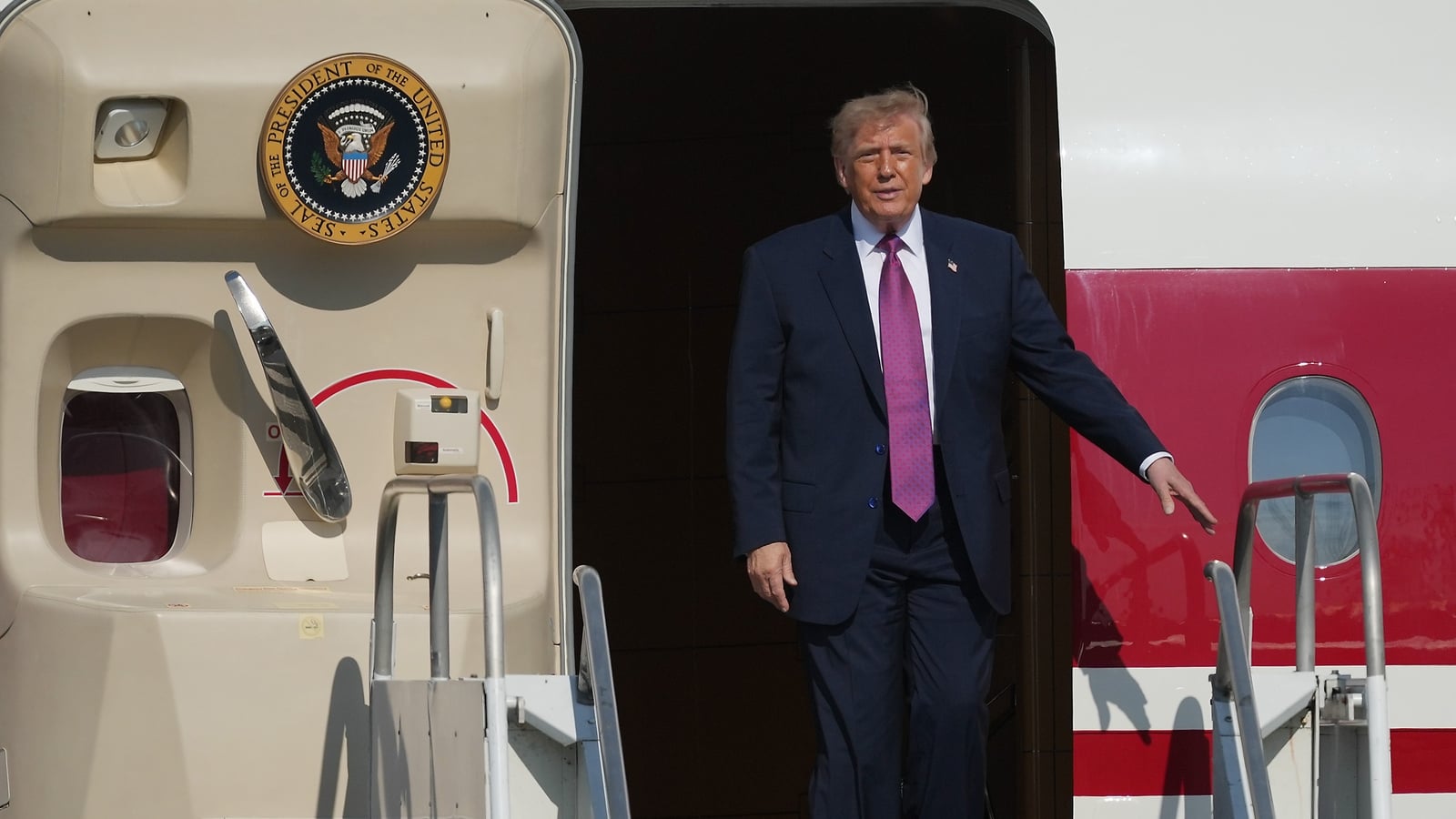 Trump to make speech at US Ambassador's in Dublin