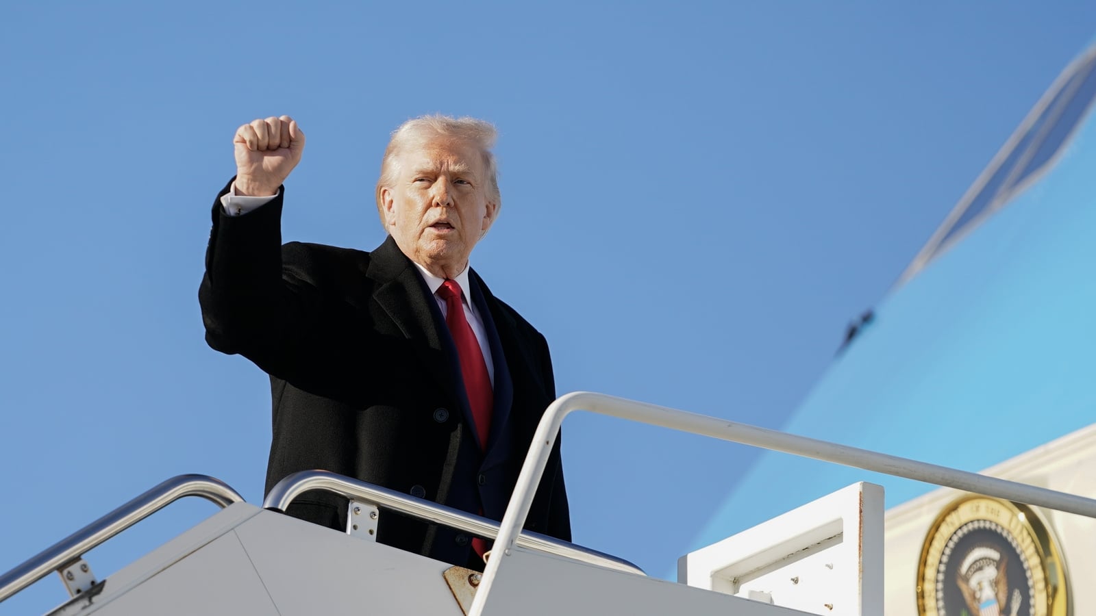 Trump to visit President at Áras during visit next week