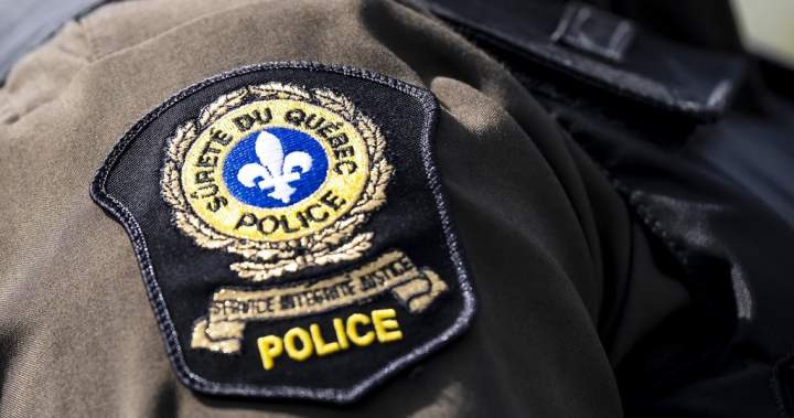 Two children fell from trunk of moving vehicle, one hurt, Quebec provincial police say