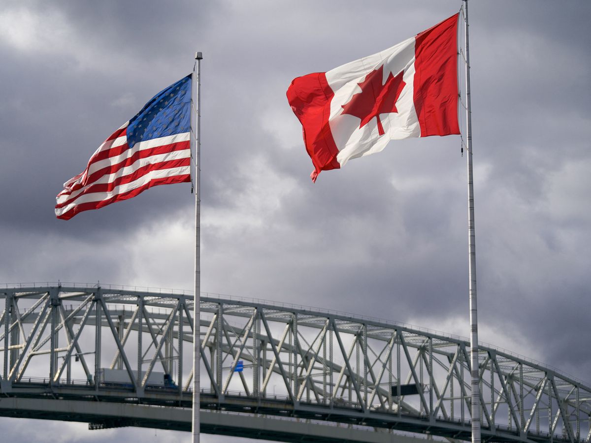 U.S. citizens living in Canada face tax risk on investment income